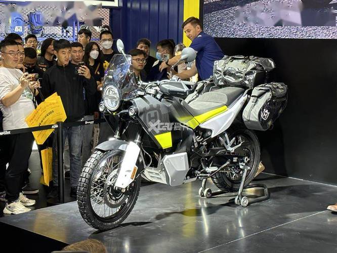 KTM“猛兽”出栏 Husquvrna发摩旅神车 第1张 KTM“猛兽”出栏 Husquvrna发摩旅神车 第1张