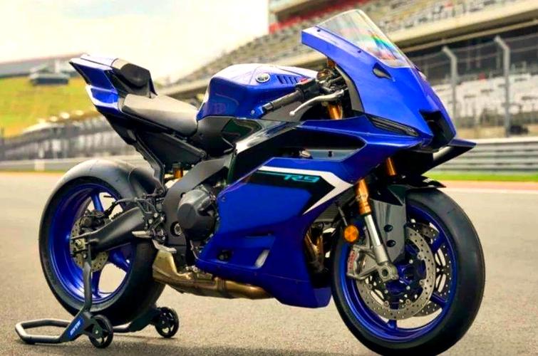 三缸仿赛致敬经典 雅马哈推出XSR900 GP 第1张 三缸仿赛致敬经典 雅马哈推出XSR900 GP 第1张