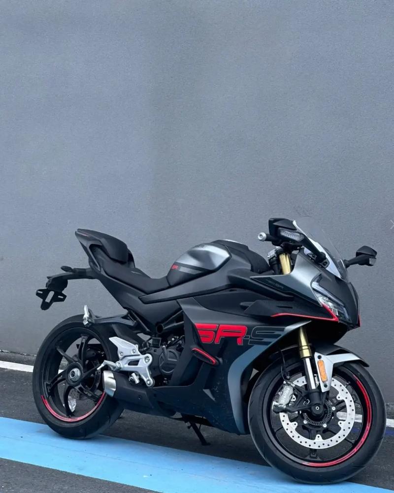 春风450SR仿赛车型正式上市 售32580元 第1张 春风450SR仿赛车型正式上市 售32580元 第1张