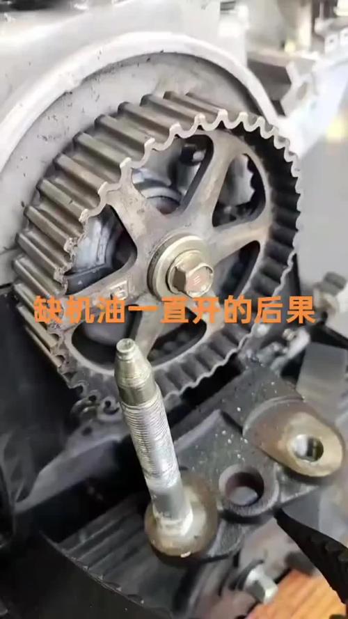 机油烧干了还能跑多远?没有机油开车20公里有啥后果 第1张 机油烧干了还能跑多远?没有机油开车20公里有啥后果 第1张