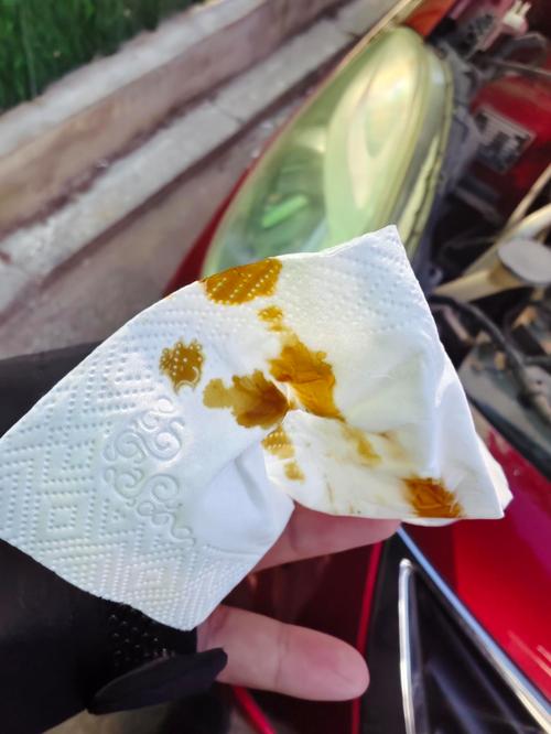 加了质量差的机油表现,机油放出来黑好还是黄好 第1张 加了质量差的机油表现,机油放出来黑好还是黄好 第1张