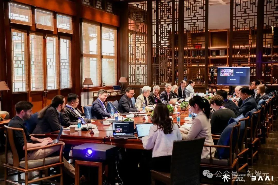 Hinton痛悔毕生工作，AGI十年内降临或导致「奥本海默」灾难！图灵巨头联手中国专家为AI划红线  第6张