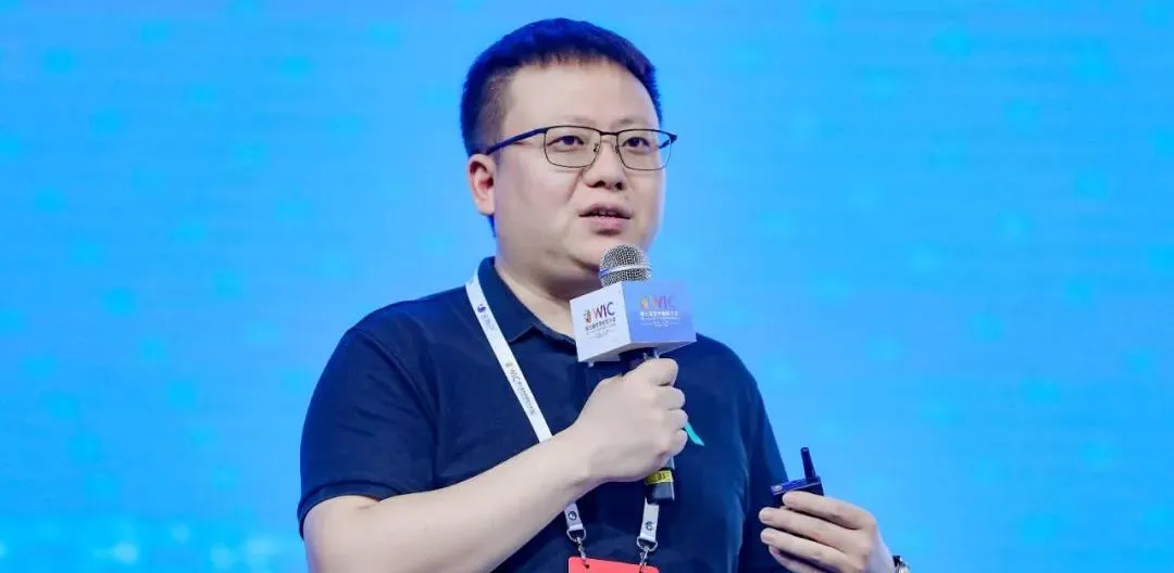 LiblibAI获数亿元融资，Canva 收购Leonardo.AI，Character.AI CEO重返Google｜AI周报  第15张