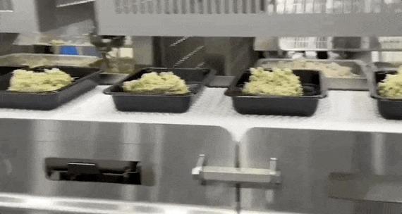 AI 在餐饮界也卷出了“萝卜快跑”，打饭比食堂阿姨手稳，炒菜接近大厨  第7张