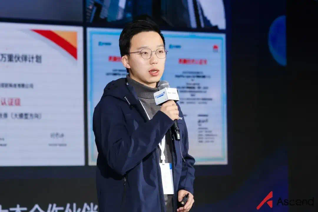 从“在厕所改代码”到AI创业，这位在读博士一出手即斩获千万融资  第1张