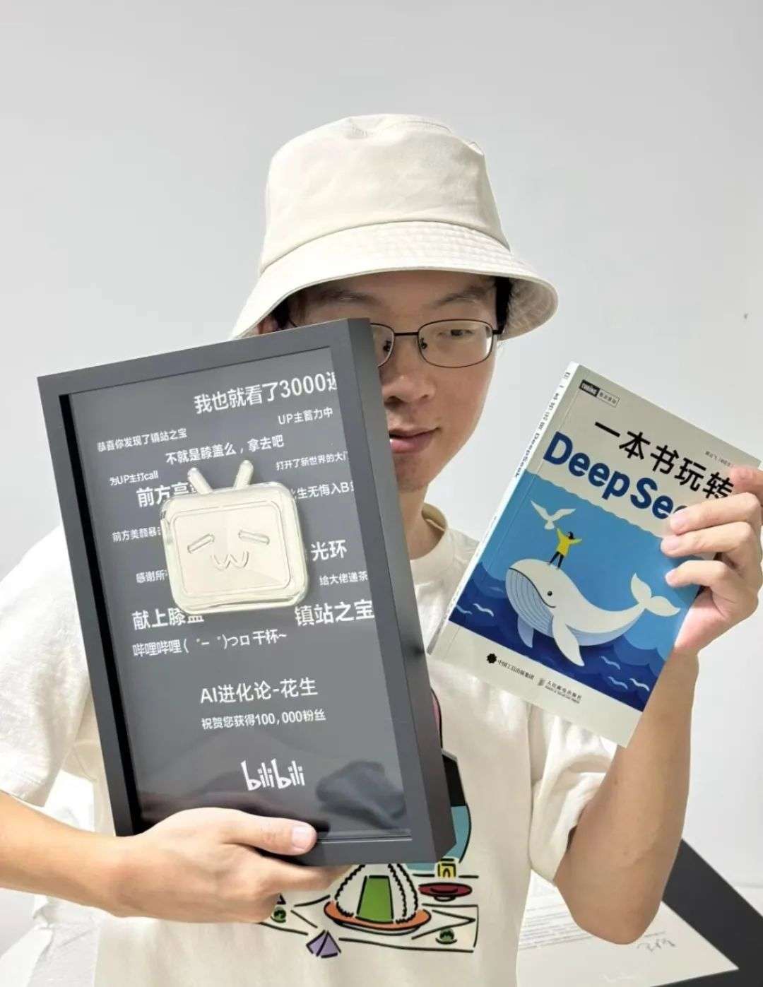 对话「小猫补光灯」陈云飞：35+岁大厂i人，用离职、旅居、AI开发来打破中年魔咒  第6张