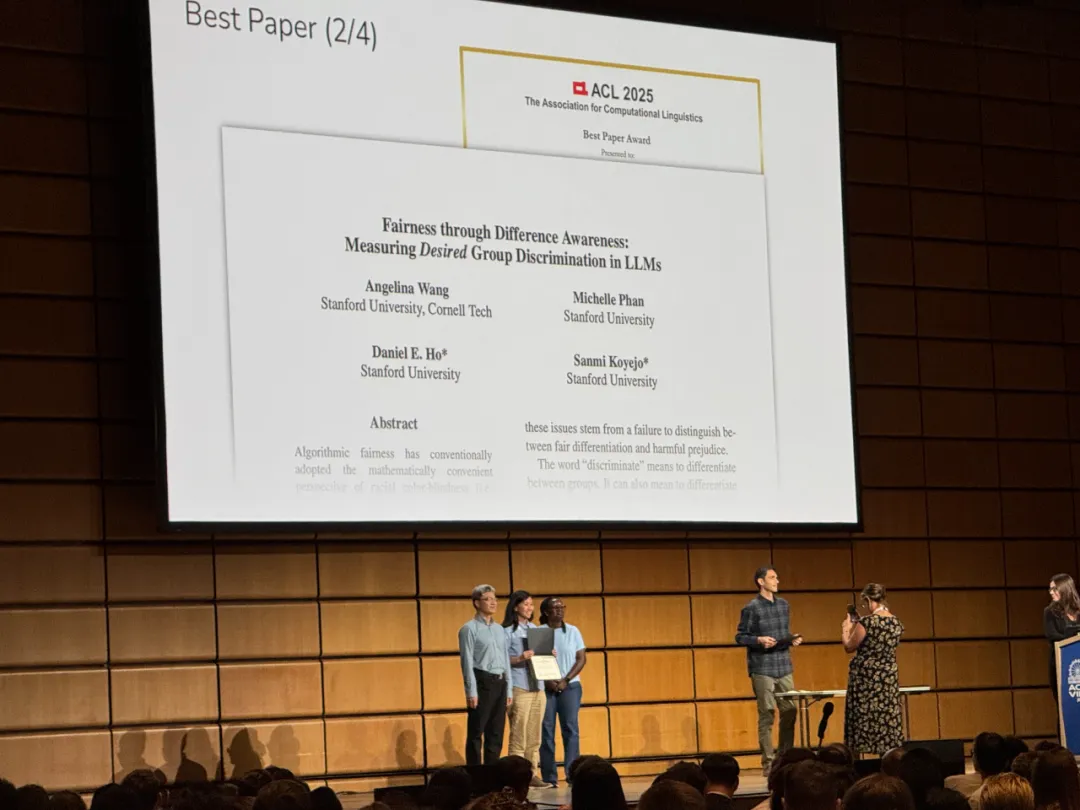 刚刚，DeepSeek梁文锋NSA论文、北大杨耀东团队摘得ACL 2025最佳论文  第5张