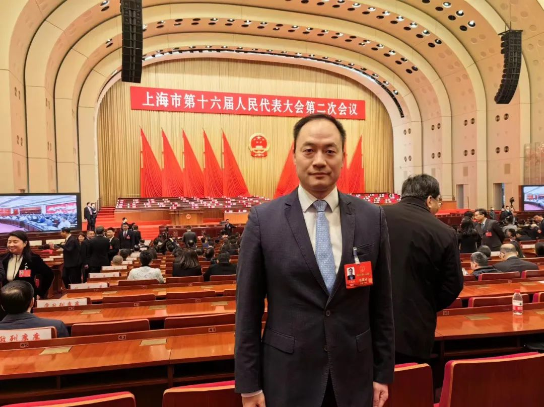 王延峰：迫切需要重新审视我国大模型科研组织模式  第1张