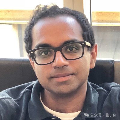 不怕被挖！谷歌晒IMO金牌团队大合照，还挨个圈出了联系方式  第12张