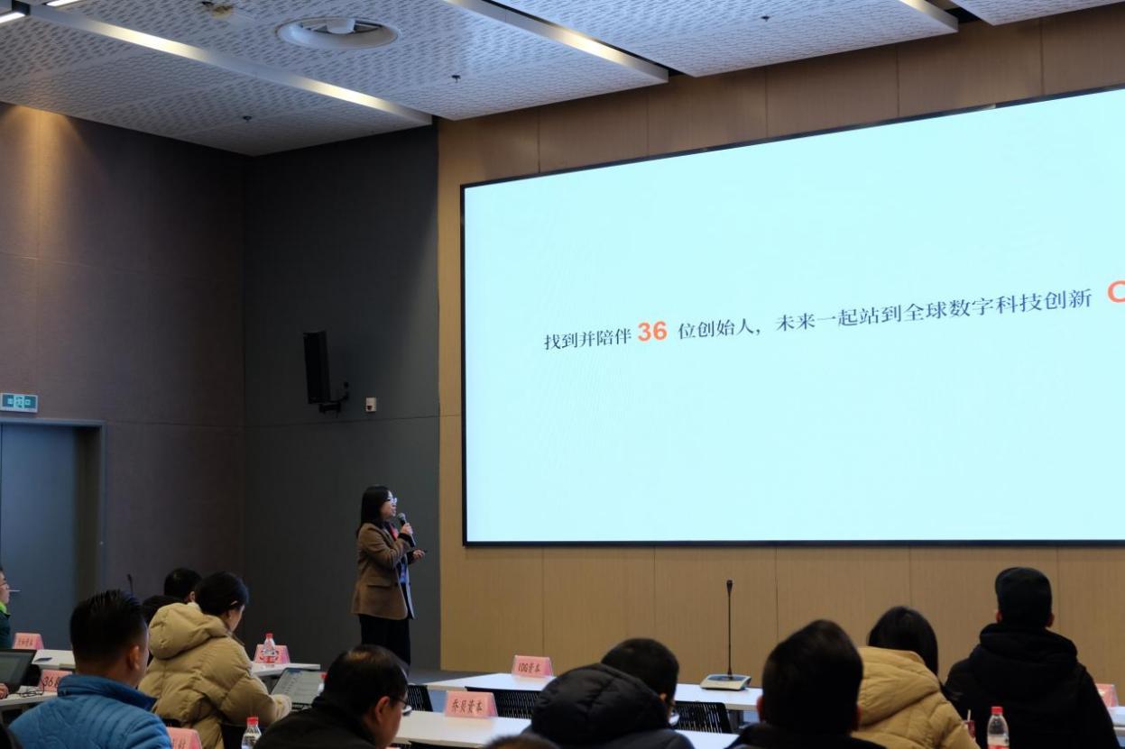 以AI落地为主题，「GenAI超级路演」举办  第2张