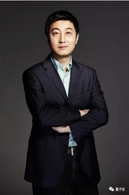 AI大牛景鲲离职百度，CIO李莹接任小度CEO  第2张