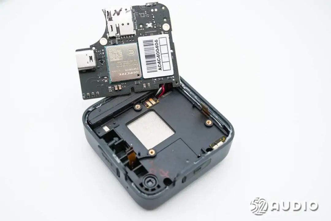 拆解Xiaomi小米运动对讲机 内置两颗敏芯股份的MEMS麦克风组成拾音阵列  第17张