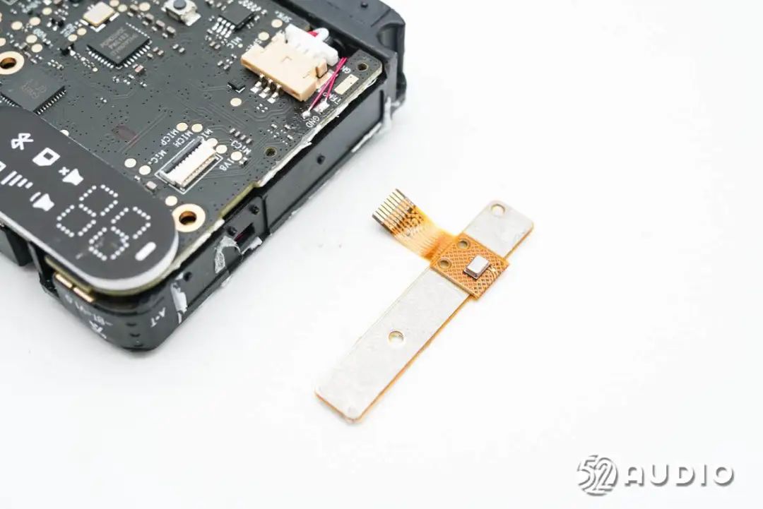 拆解Xiaomi小米运动对讲机 内置两颗敏芯股份的MEMS麦克风组成拾音阵列  第21张