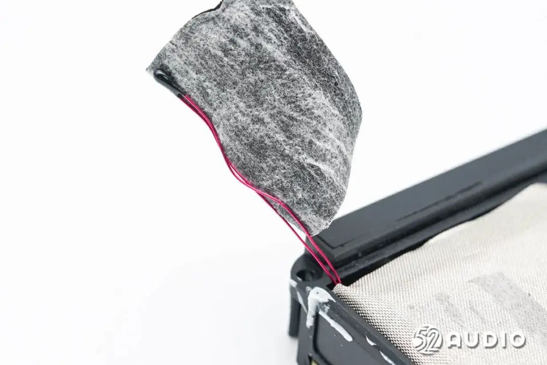 拆解Xiaomi小米运动对讲机 内置两颗敏芯股份的MEMS麦克风组成拾音阵列  第25张