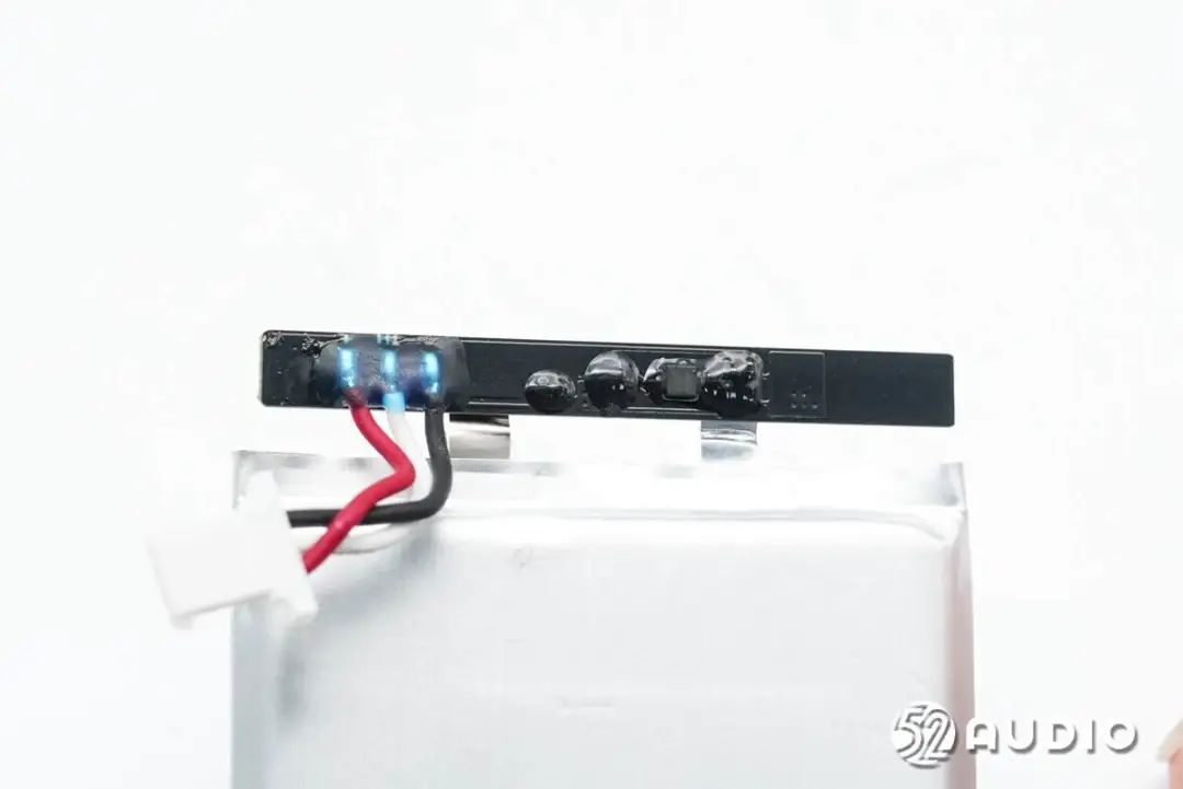 拆解Xiaomi小米运动对讲机 内置两颗敏芯股份的MEMS麦克风组成拾音阵列  第40张