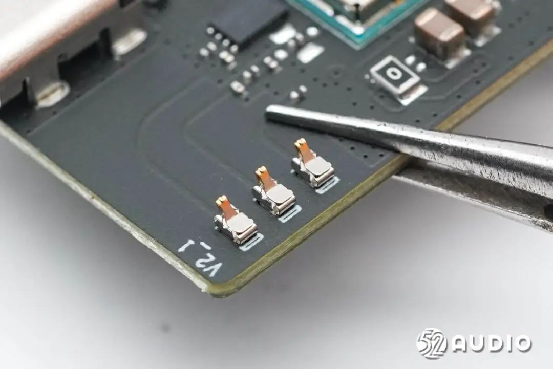 拆解Xiaomi小米运动对讲机 内置两颗敏芯股份的MEMS麦克风组成拾音阵列  第62张