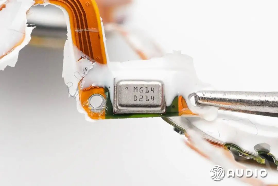 拆解UGREEN绿联HiTune H6 Pro真无线降噪耳机 搭载SSP707电源管理芯片 内置敏芯股份MEMS麦克风拾音  第41张
