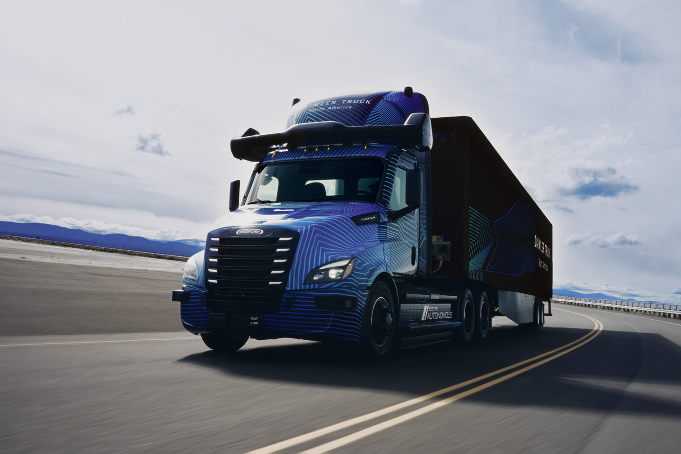 百度白读白度拜读baidu09戴姆勒卡车将开发自动驾驶 Freightliner eCascadia 平台