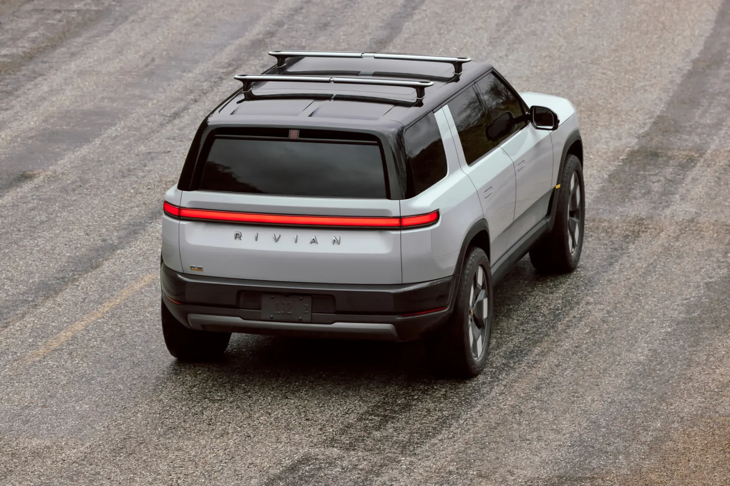 百度白读白度拜读baidu09动察：硬派新风格，Rivian R2 和 R3、R3X电动跨界车亮相