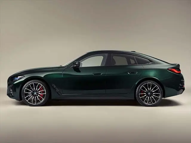百度白读白度拜读baidu09宝马和 Kith 联手推出 Kith 全新电动特别版 BMW i4 M50