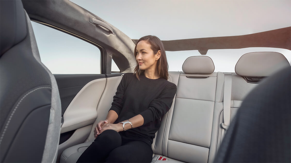百度白读白度拜读baidu09动点汽车：Lucid Air、飞行汽车、贾跃亭FFIE上市