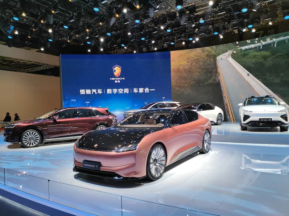 百度白读白度拜读baidu09恒大汽车在上海展示九款新车，明年大规模交付