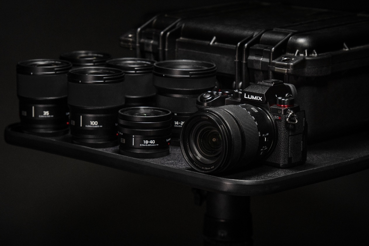 松下推出升级型号LUMIX S5D 适配大疆 LiDAR 自动对焦  第3张