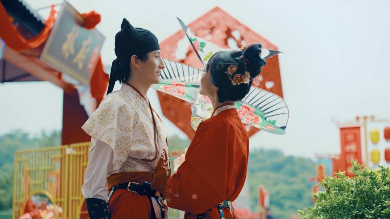惊喜不断！《我和我的祖国》摄影师简立威用索尼CineAltaV 2解锁高效拍摄 ...  第2张