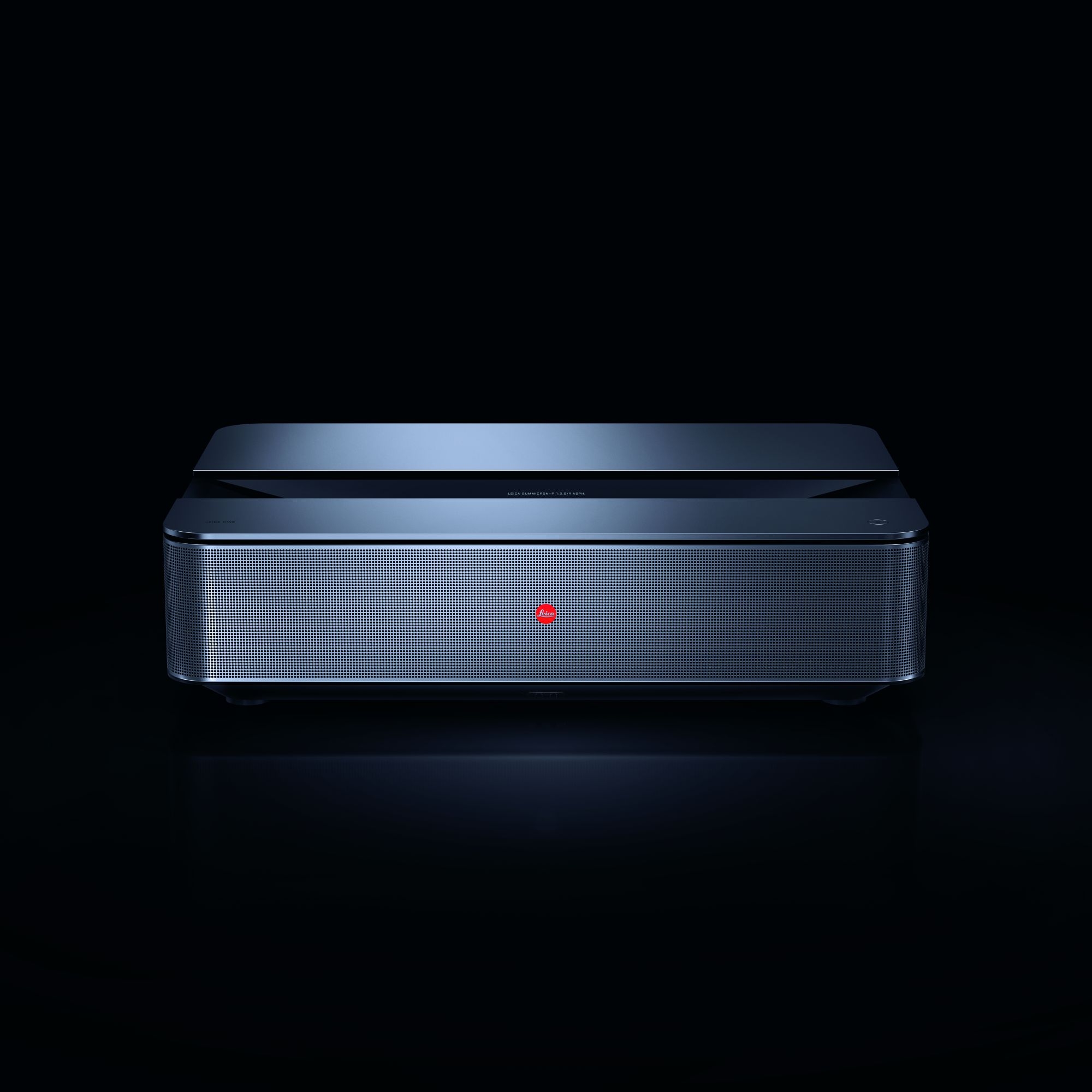 徕卡相机公司展出旗下首款激光电视 Leica Cine 1  第2张