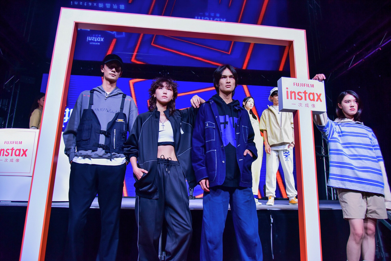 富士instax新品开箱 跨界达人玩拍新主张  第4张