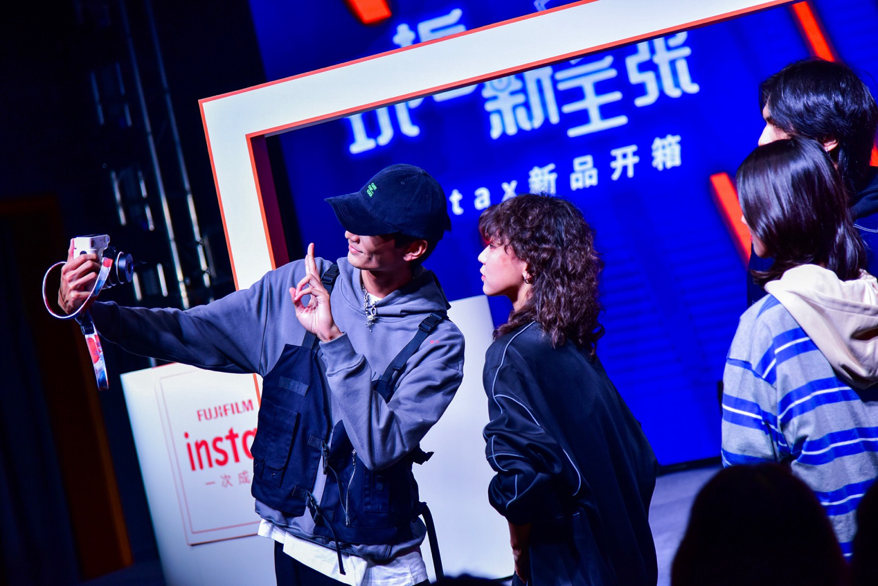 富士instax新品开箱 跨界达人玩拍新主张  第5张