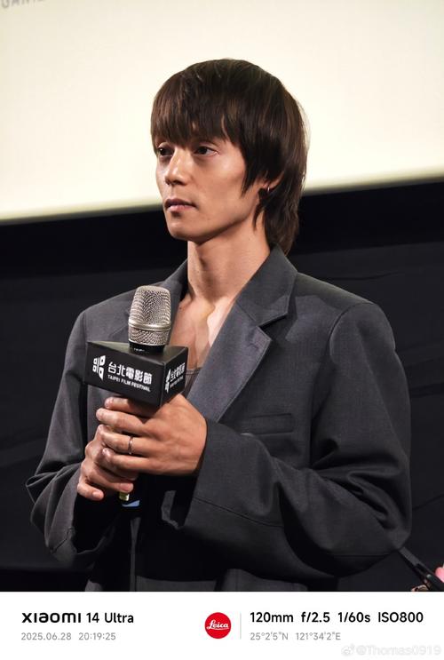 【寫真集】未公開女友視角帥照公開~ 窪田正孝令人心跳加速的裸背回眸照~ 第1张 【寫真集】未公開女友視角帥照公開~ 窪田正孝令人心跳加速的裸背回眸照~ 第1张